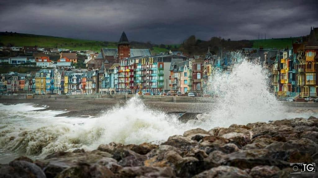 Caprices De Mer Appartement Avec Grand Balcon Et Vue A 300 M Plage, Apercu Mer, Lit Queen Size, Mers Les Bains Le Treport , Petit Dejeuner En Option, 2 Velos Fournis Eksteriør billede